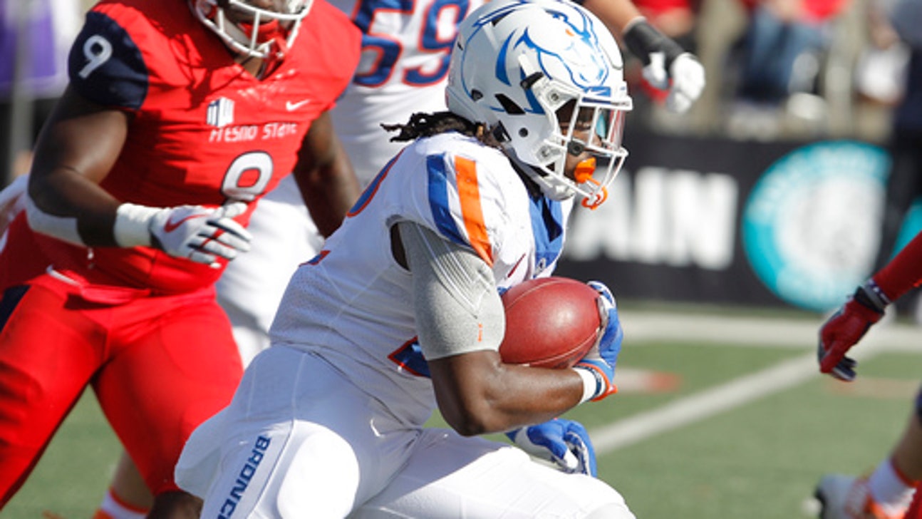 Fresno State beats No. 25 Boise State 28-17 in title preview (Nov 25, 2017)