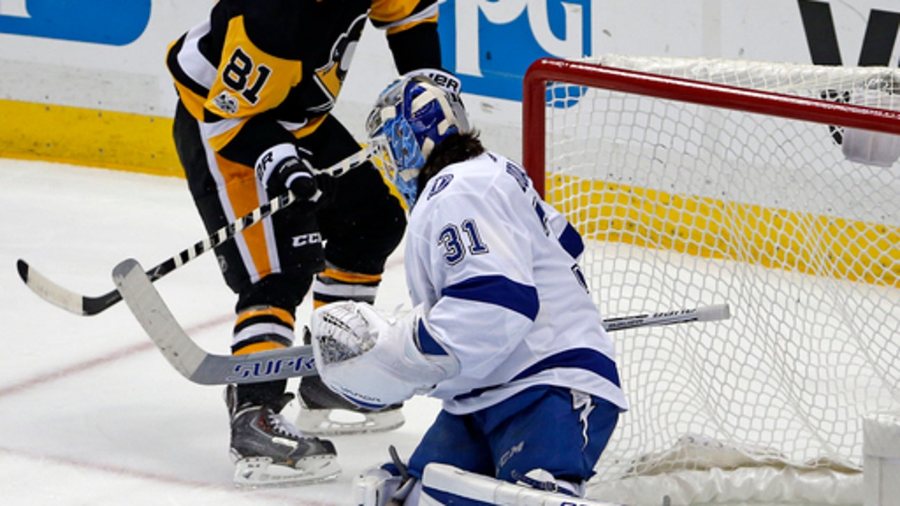 Crosby, Kessel carry Penguins past Lightning, 5-2 (Nov 25, 2017)