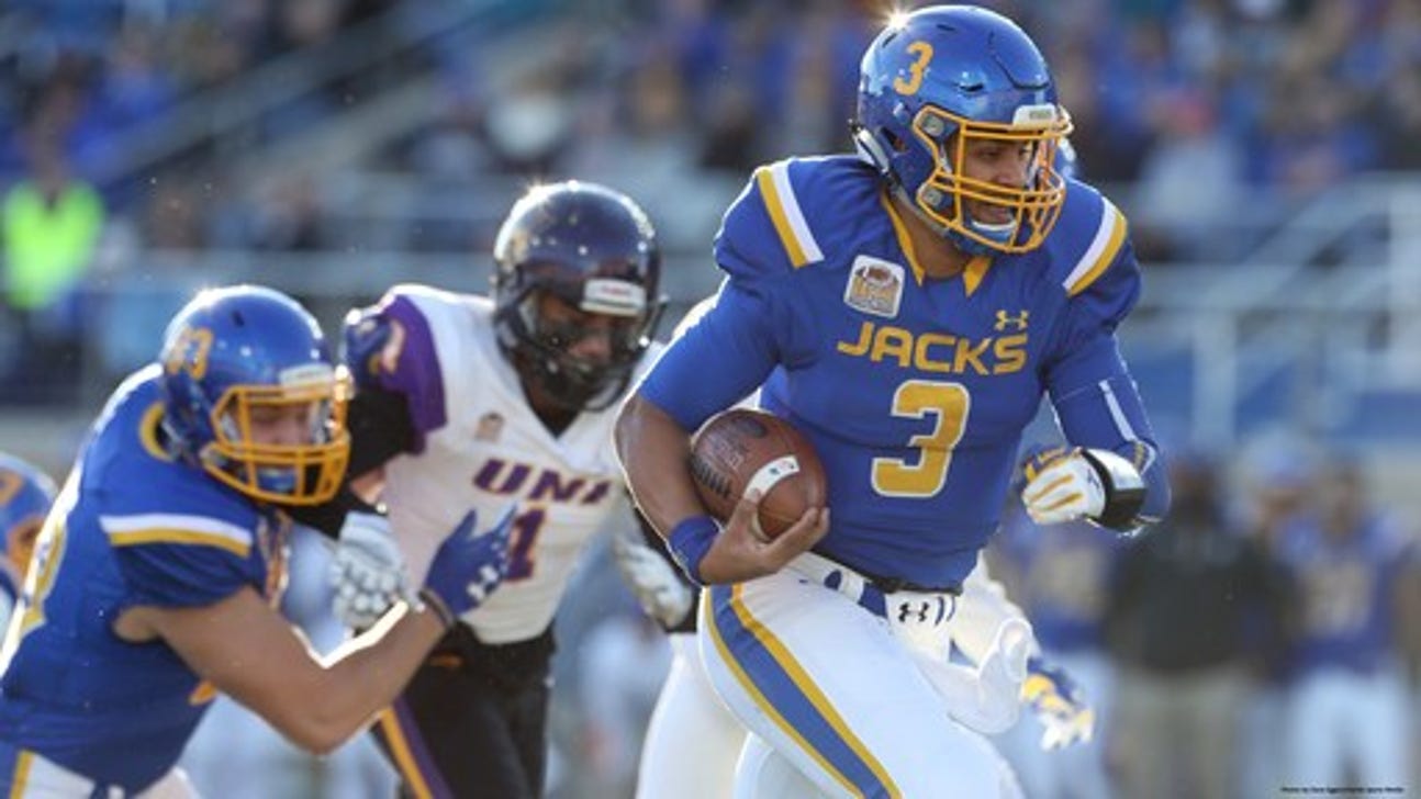 South Dakota State gets playoff revenge on UNI (Dec 02, 2017)