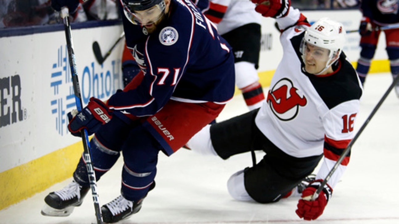 Schneider stops 41 shots as Devils beat Blue Jackets 4-1 (Dec 05, 2017)