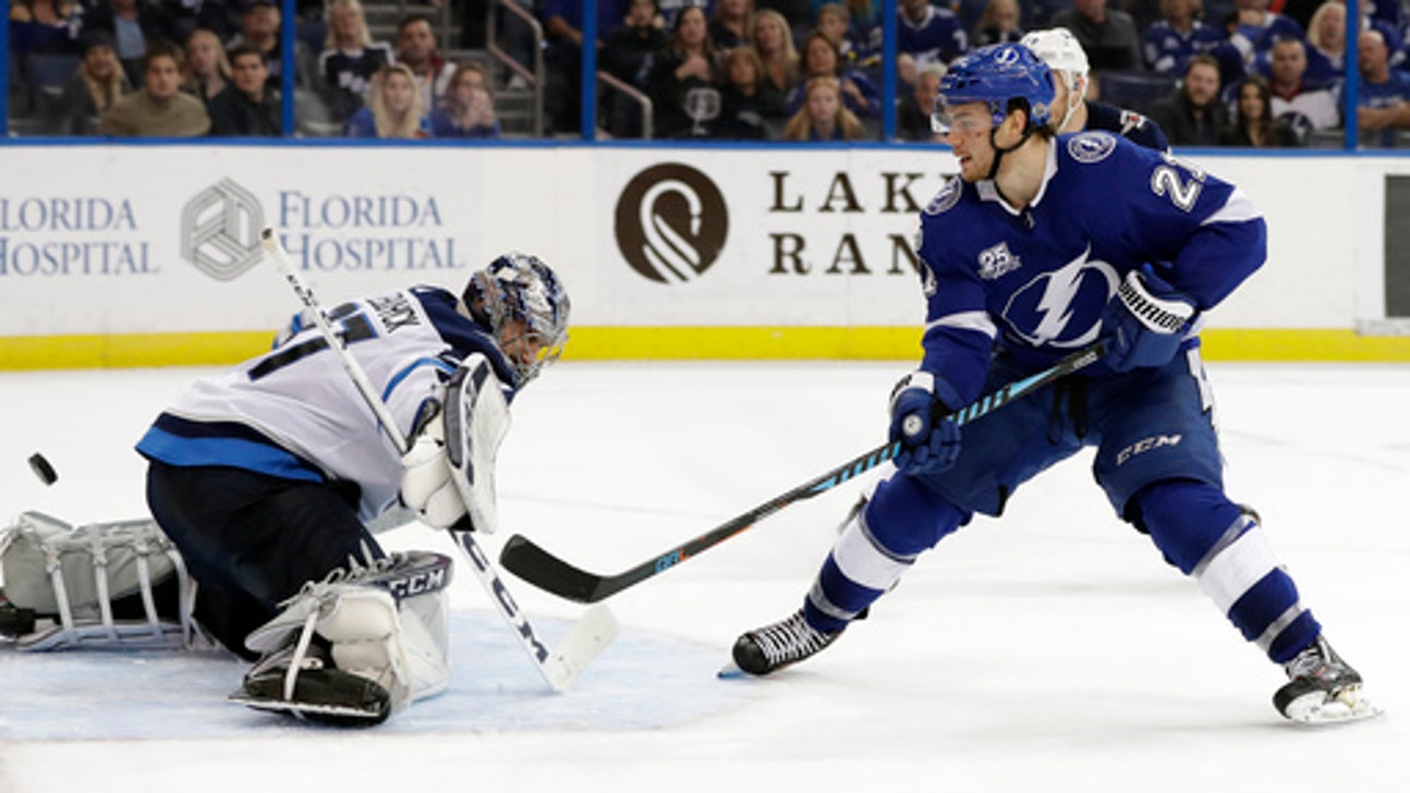 Point scores in OT, Lightning beat Jets 4-3 (Dec 09, 2017)