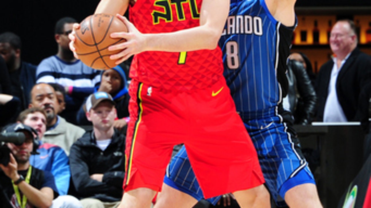 Bazemore, Ilyasova lead Hawks past Magic, 117-110 (Dec 09, 2017)