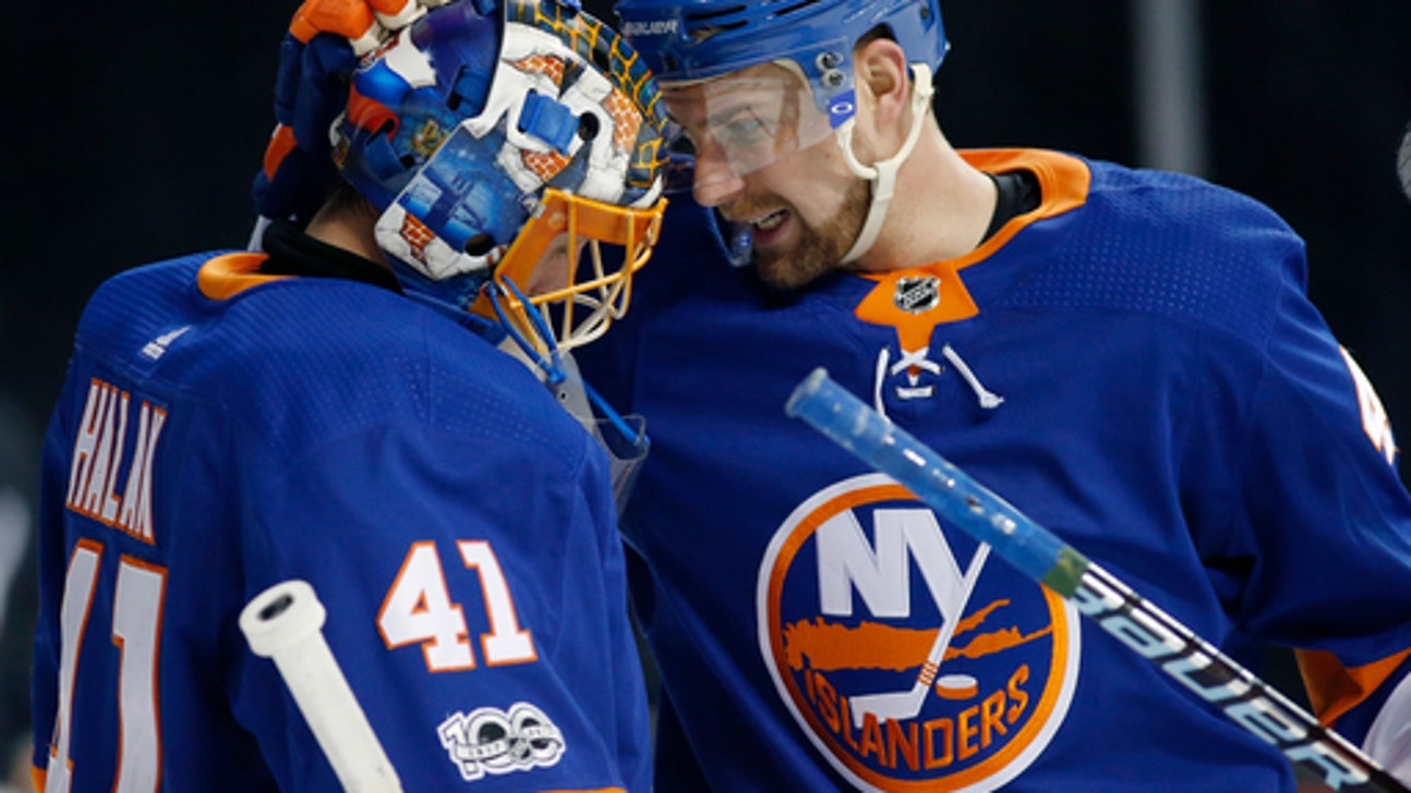 Halak, Islanders end skid with win over Caps