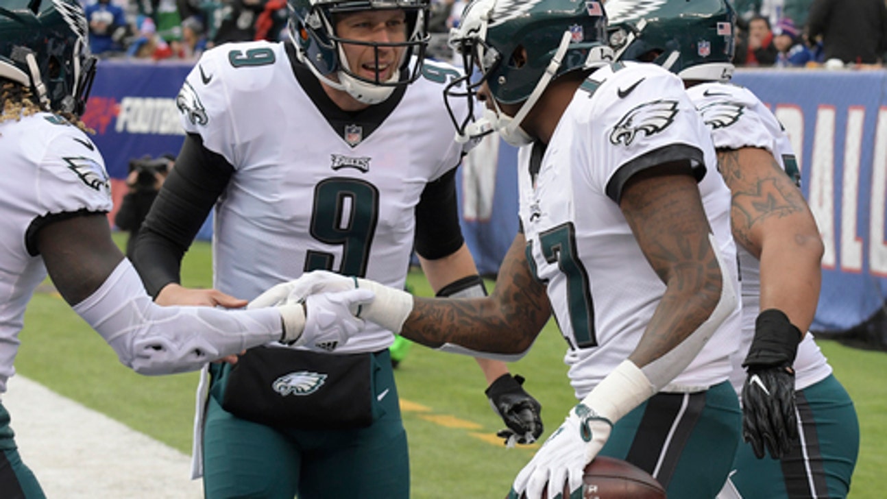 Foles throws 4 TDs, Eagles get first-round bye (Dec 17, 2017)
