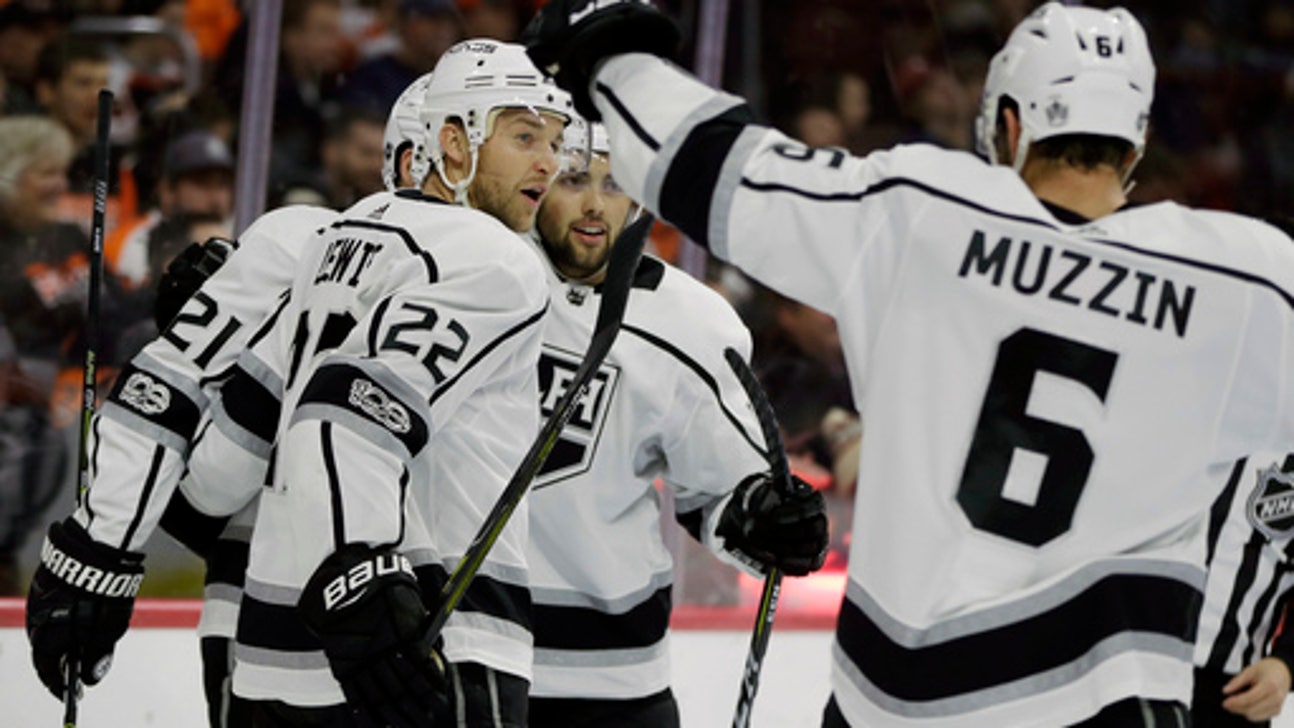 Noesen helps Devils rally past Ducks, move atop Metropolitan