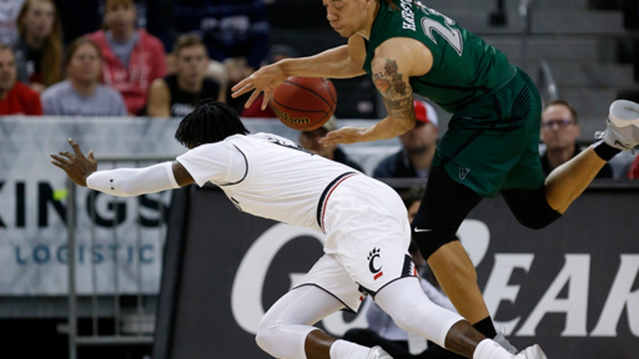 No. 20 Cincinnati beats Cleveland State 81-62 with late run (Dec 21, 2017)