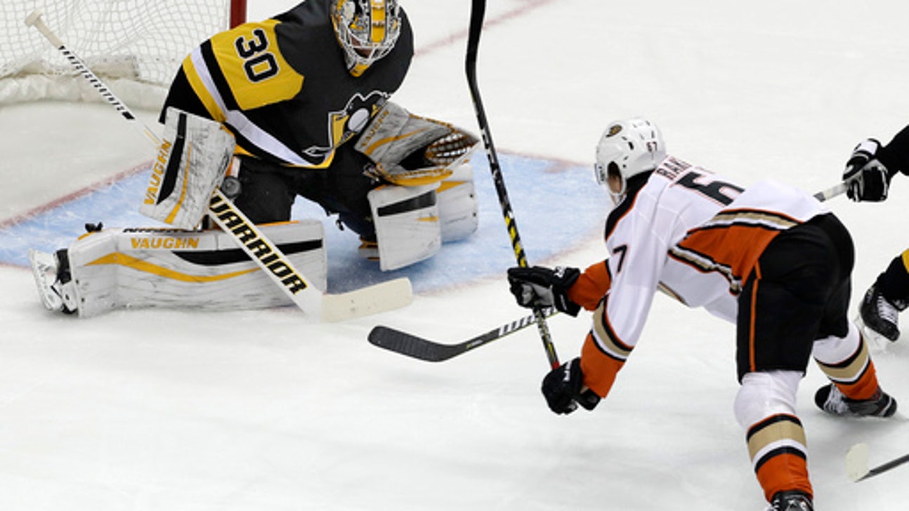 Ducks throttle sloppy Penguins 4-0 (Dec 23, 2017)