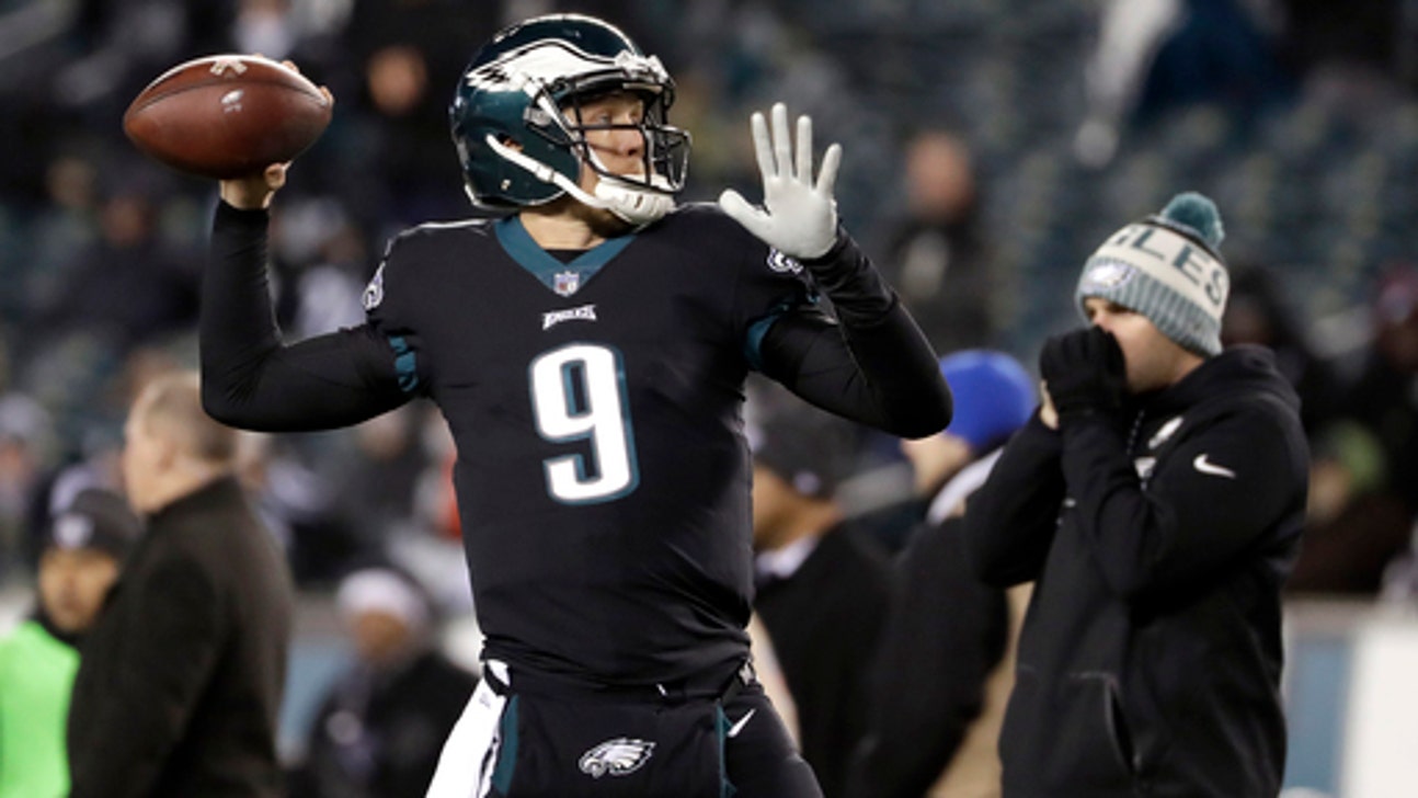 Eagles clinch top seed, but Foles has tough time vs Raiders