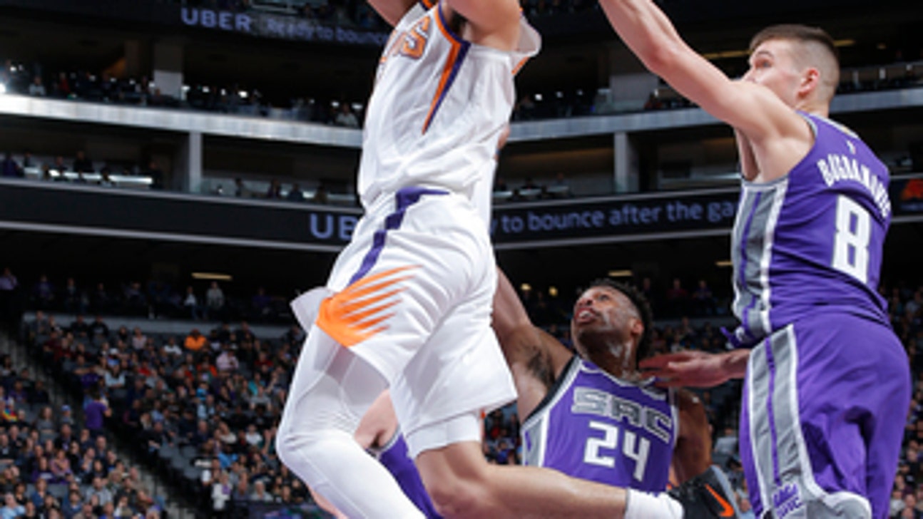 Booker overcomes tough night to rally Suns past Kings (Dec 29, 2017)