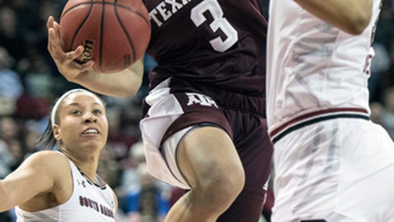 Wilson leads No. 4 South Carolina to 61-59 win over Aggies (Dec 31, 2017)