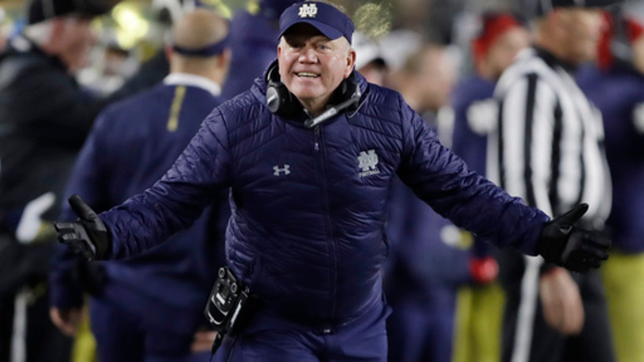 Notre Dame promotes Clark Lea to defensive coordinator
