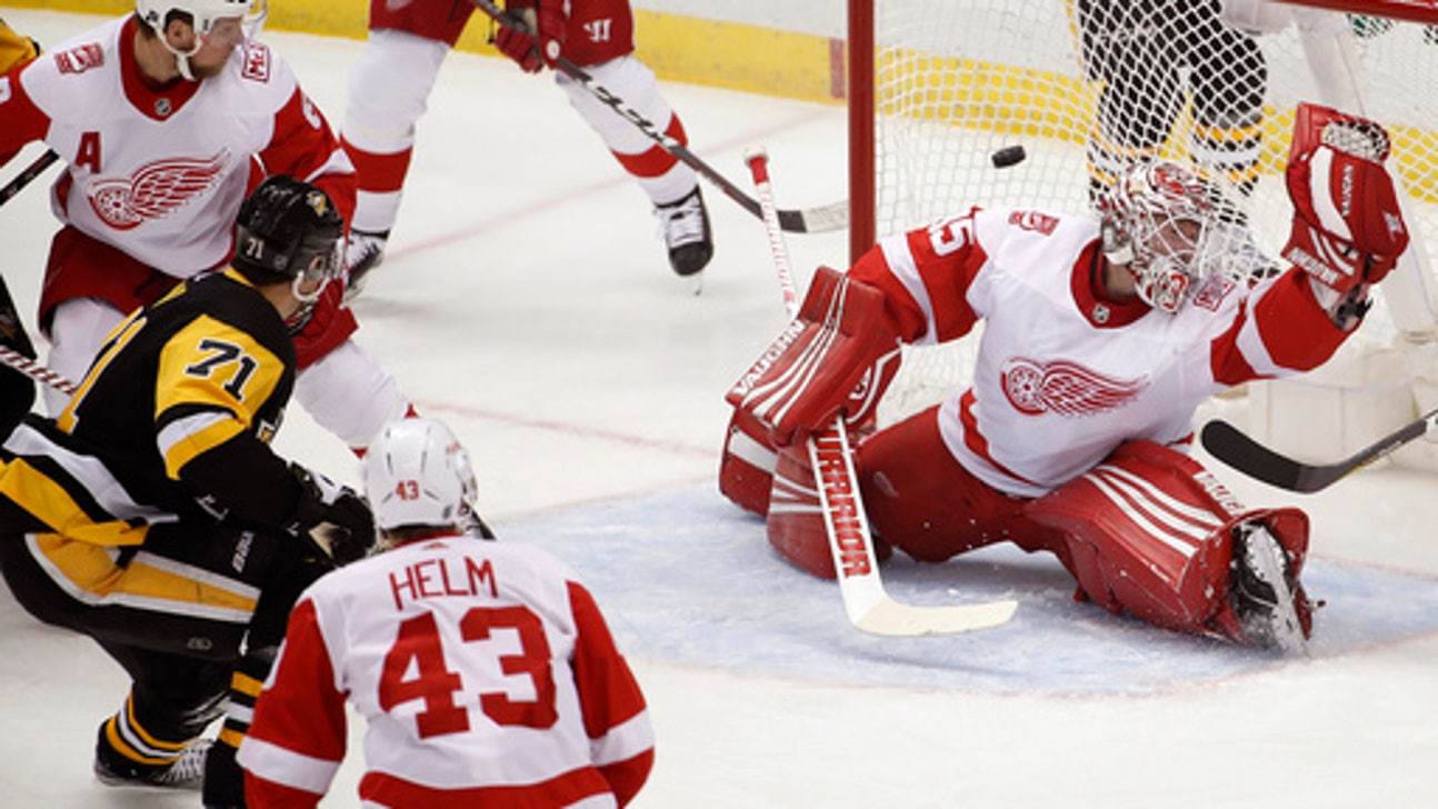 Canadiens C Danault leaves with head injury after scary play