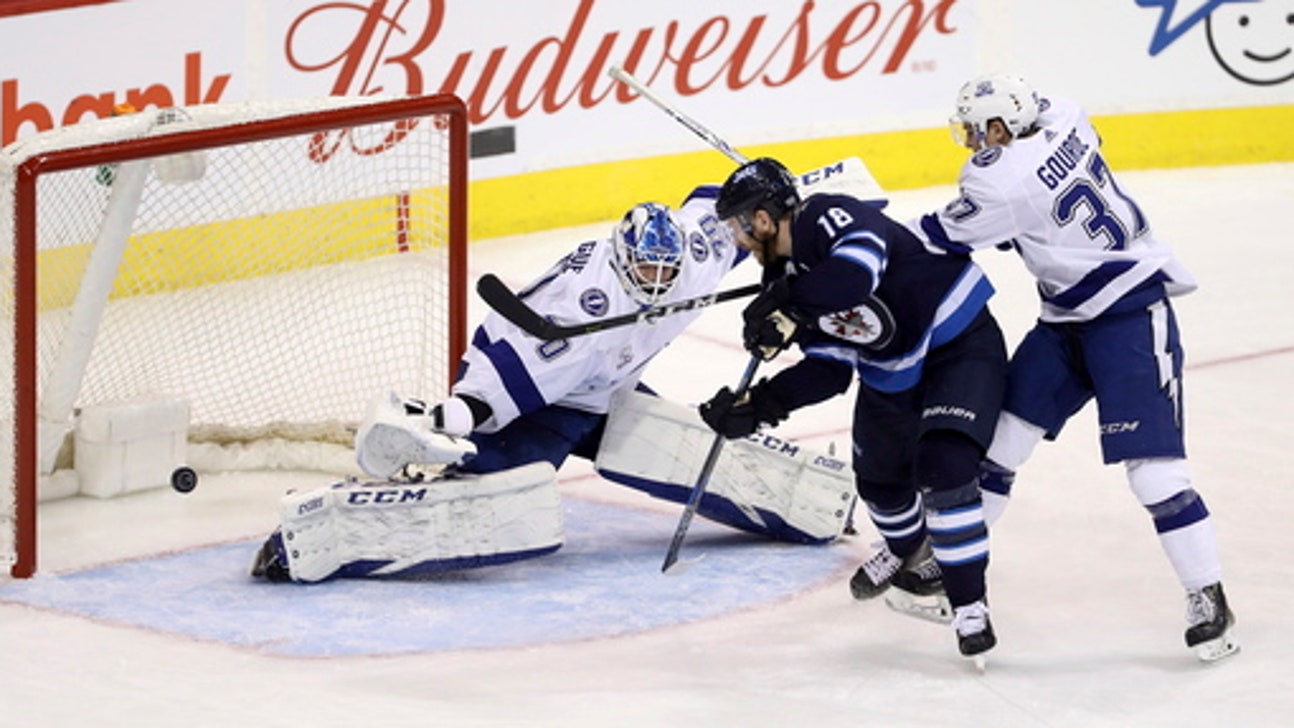 Hutchinson wins 1st start of season, Jets top Lightning 3-1 (Jan 30, 2018)