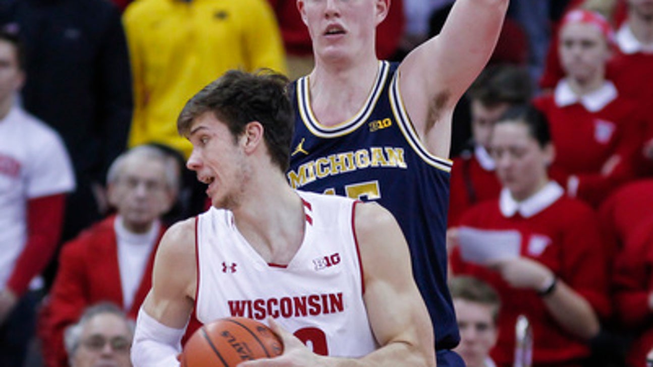 Hot-shooting 1st half helps No. 20 Michigan beat Wisconsin