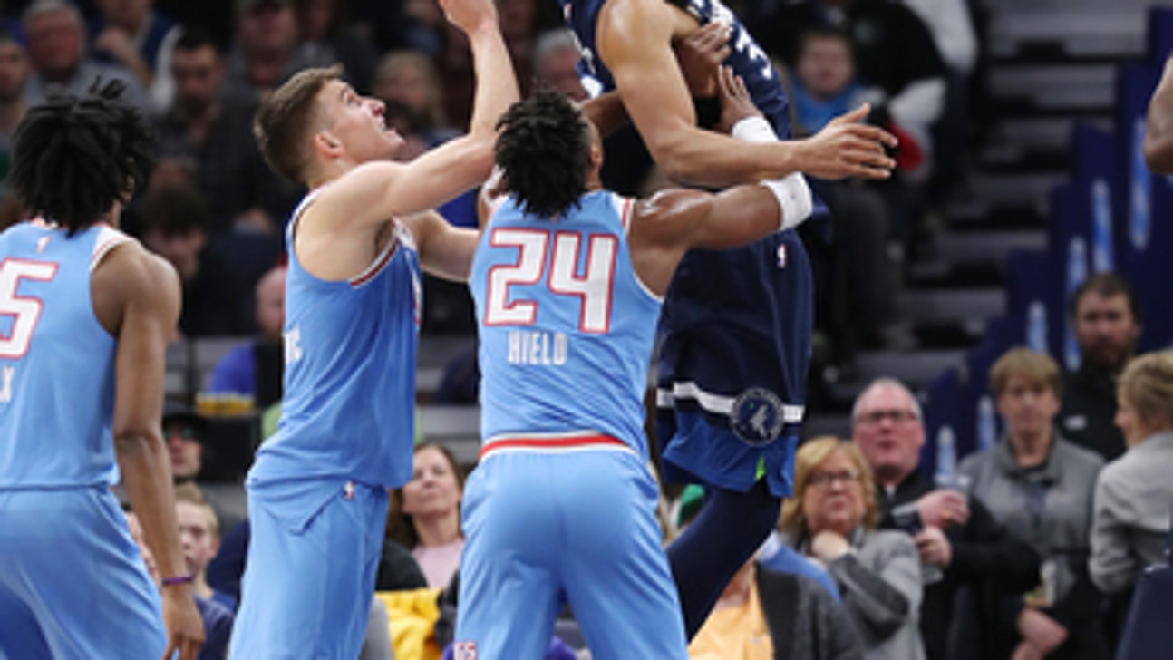 Towns scores 29 points, Wolves rally to beat Kings 111-106