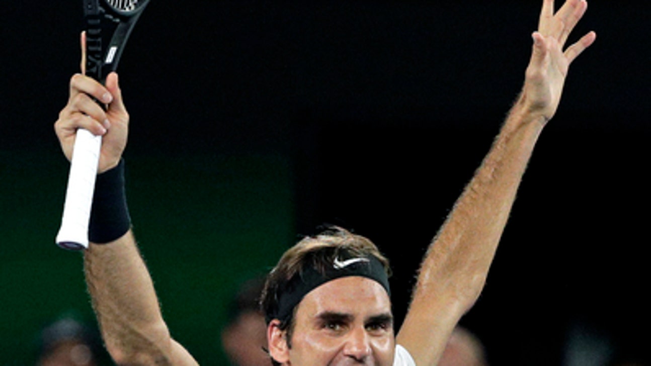 Dimitrov makes Rotterdam semis, Federer has shot at No. 1