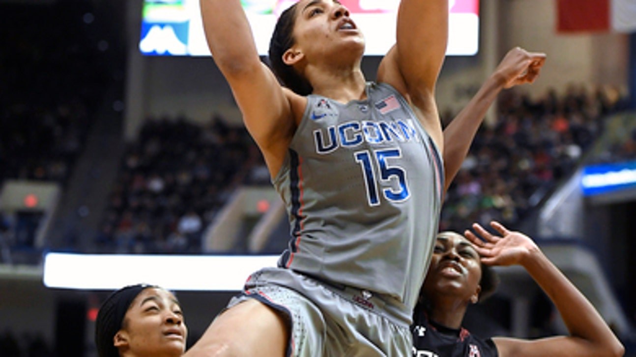 LSU enters poll for first time in 4 years; UConn still No. 1