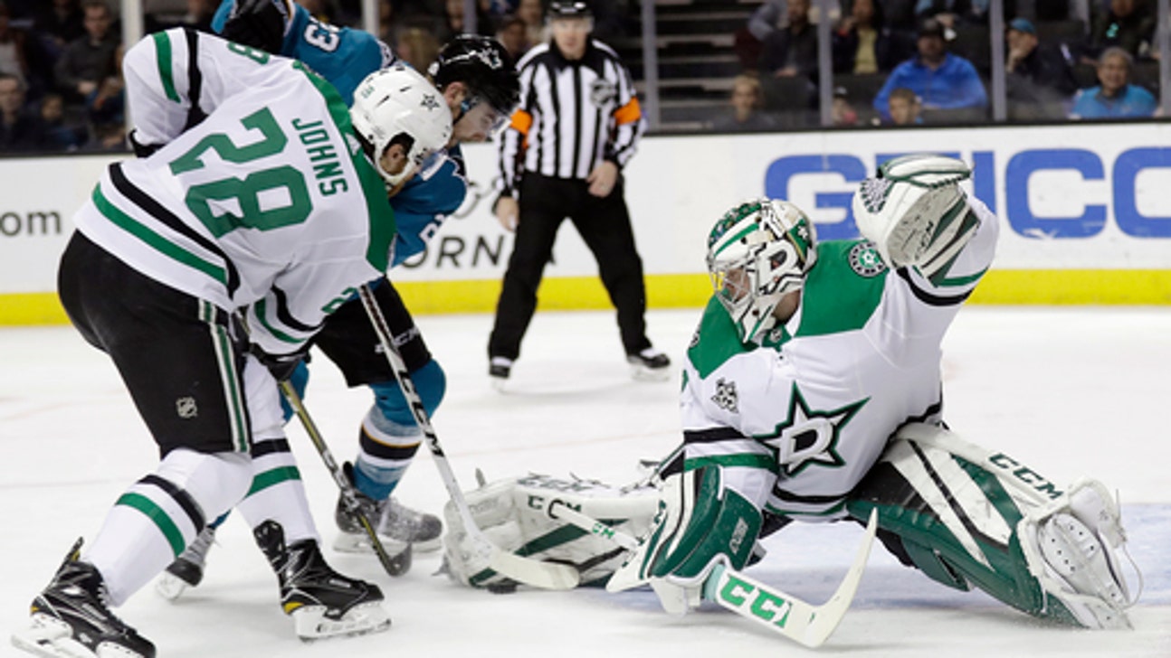 Boedker scores twice to help Sharks beat Stars 5-2