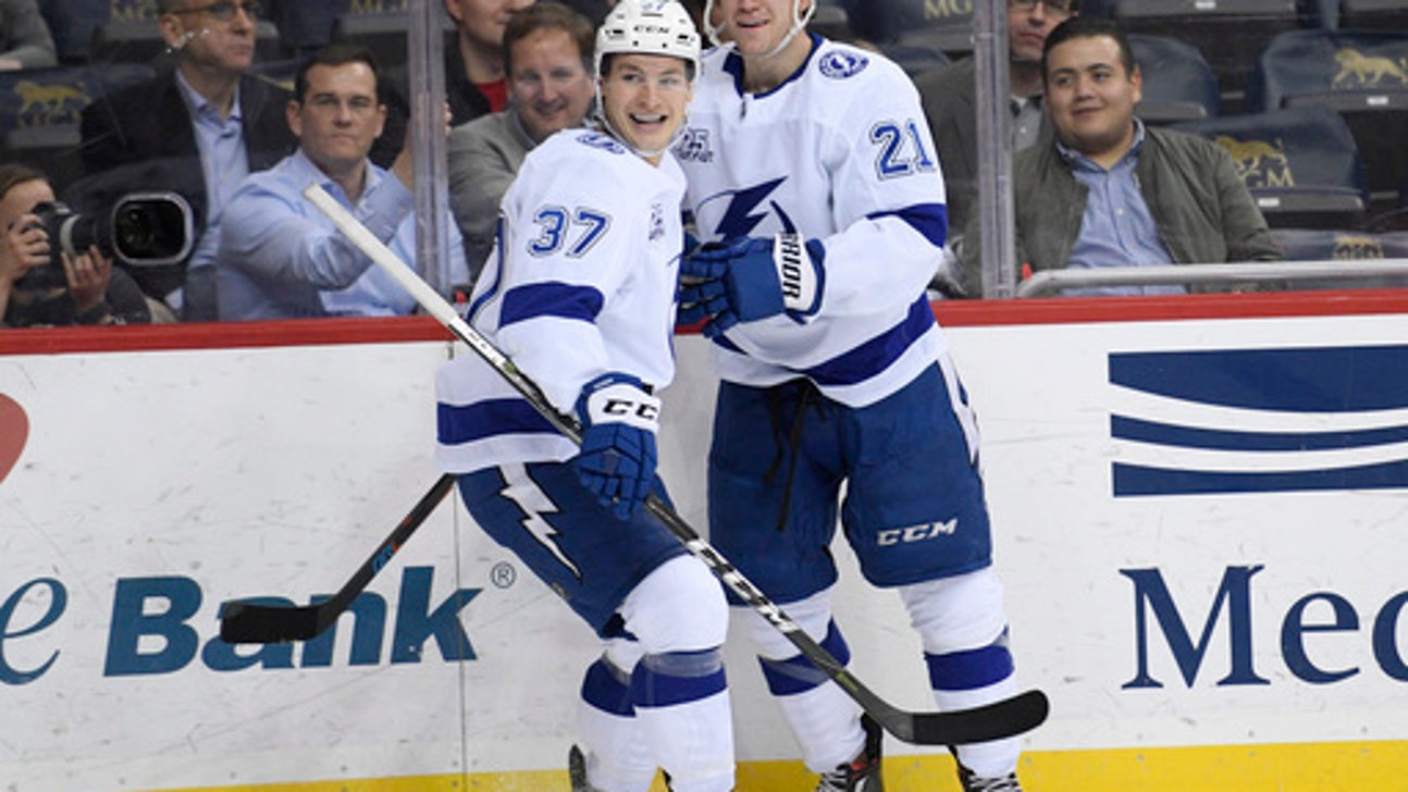 Point, Vasilevskiy lead Lightning to 4-2 win over Capitals