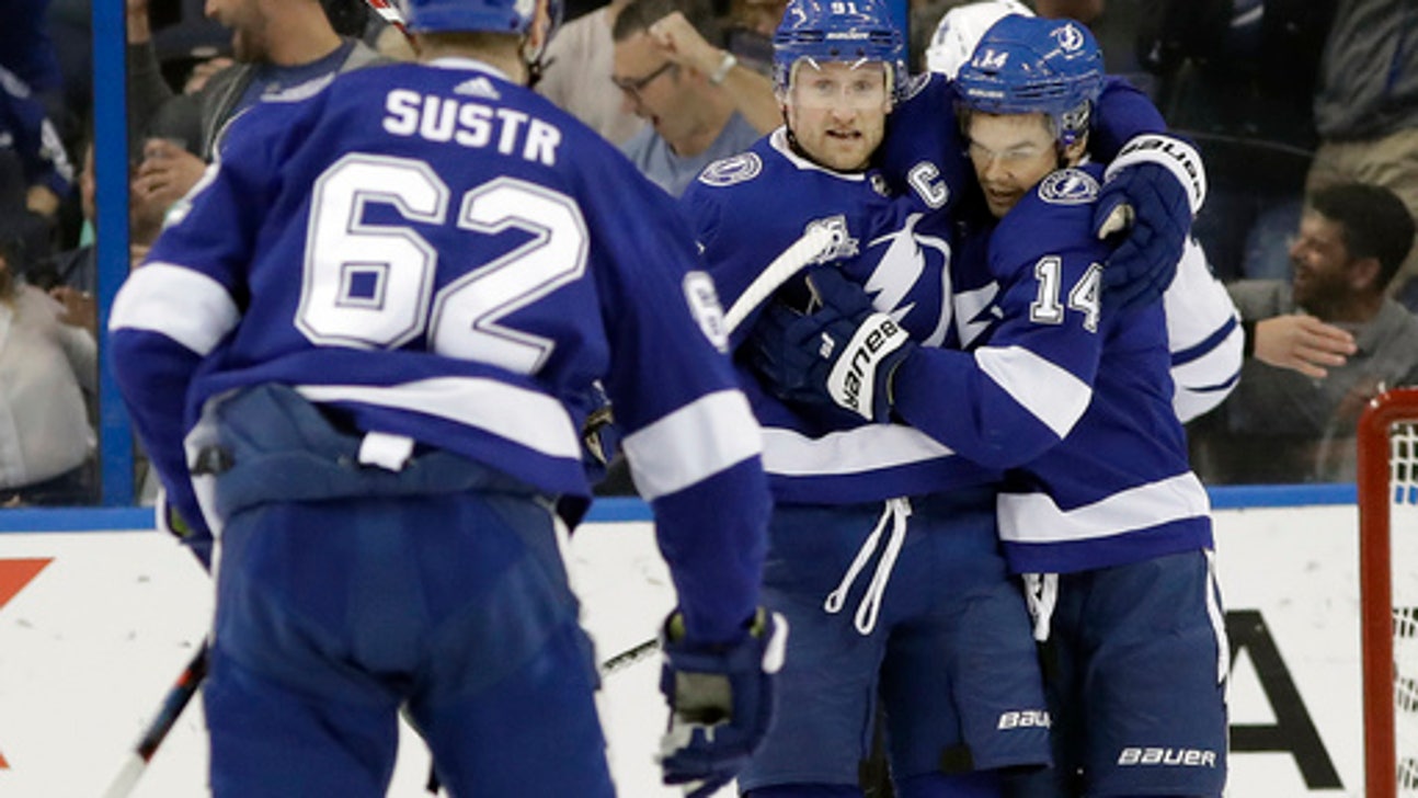 Lightning edge Maple Leafs despite injury to Kucherov
