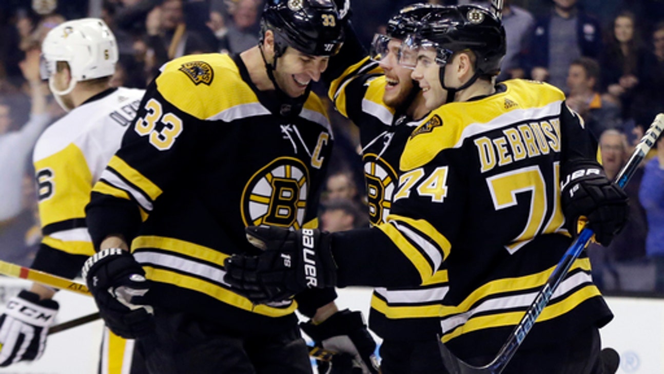 Krejci hat trick leads Bruins to 8-4 win over Penguins