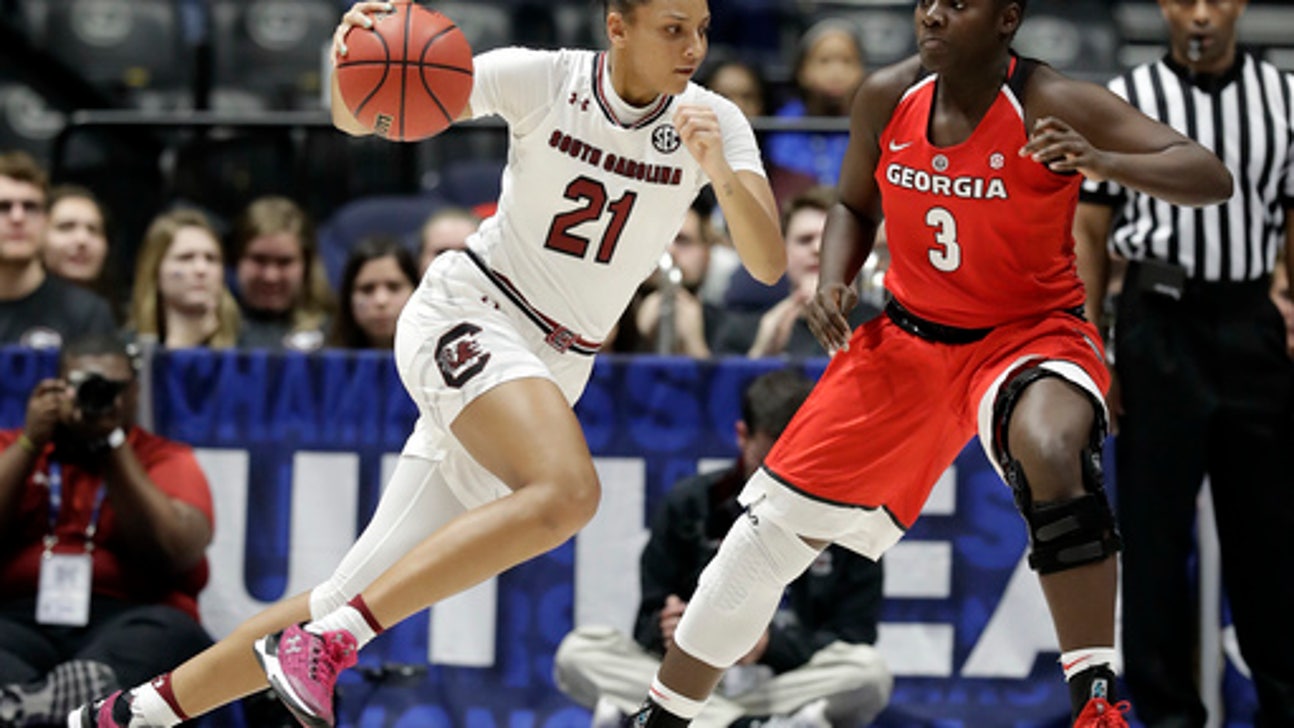 No. 8 South Carolina women rout No. 19 Georgia 71-49 at SEC