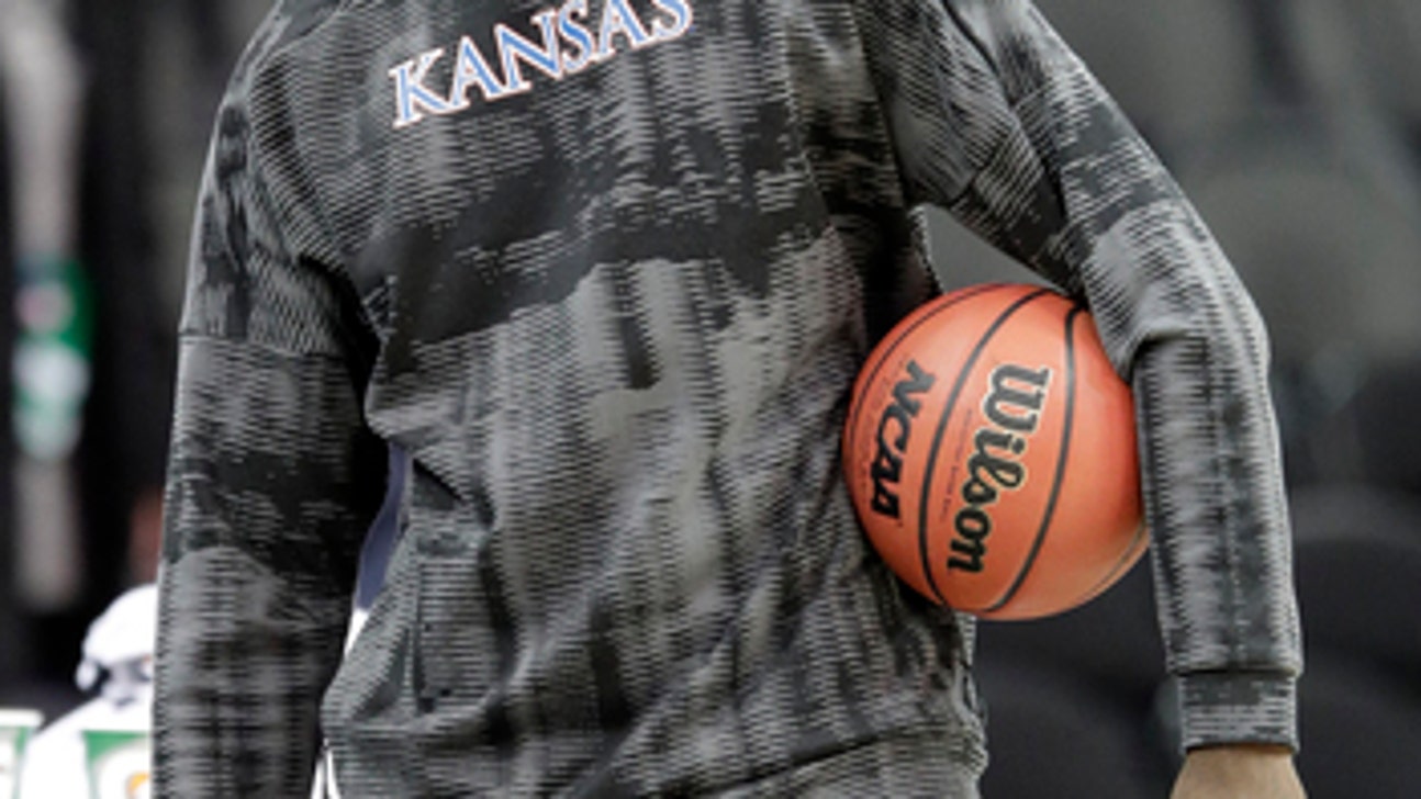 Jayhawks’ Azubuike injures knee, out for Big 12 tourney