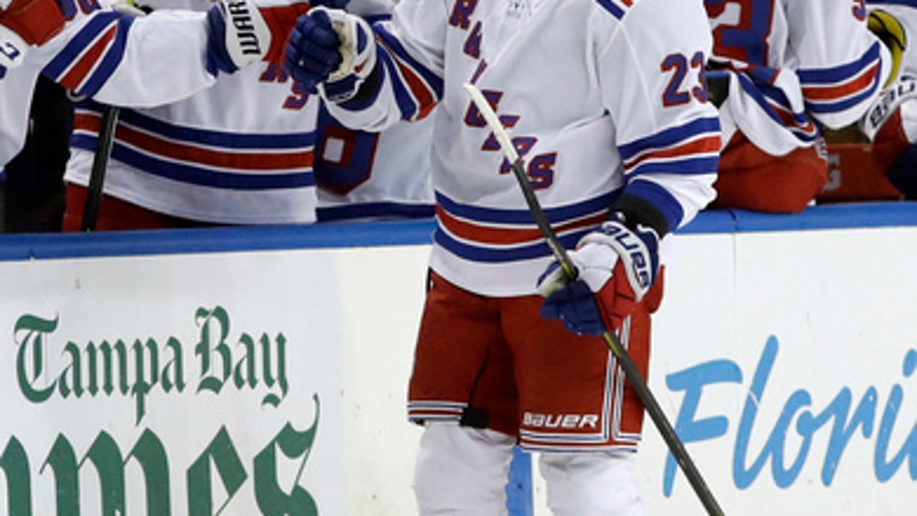 Cirelli, Lightning chase Lundqvist to beat Rangers 5-3