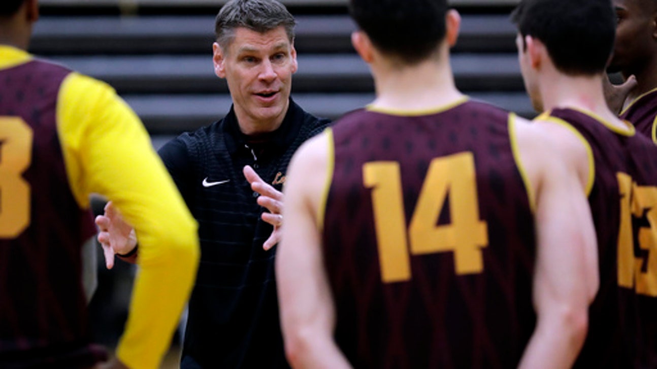 Rambling on: Loyola up for first NCAA tourney in 33 years