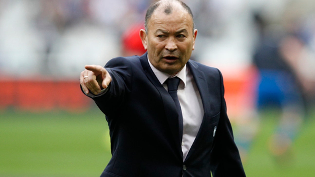 6N: Jones says England failing to adapt to refs