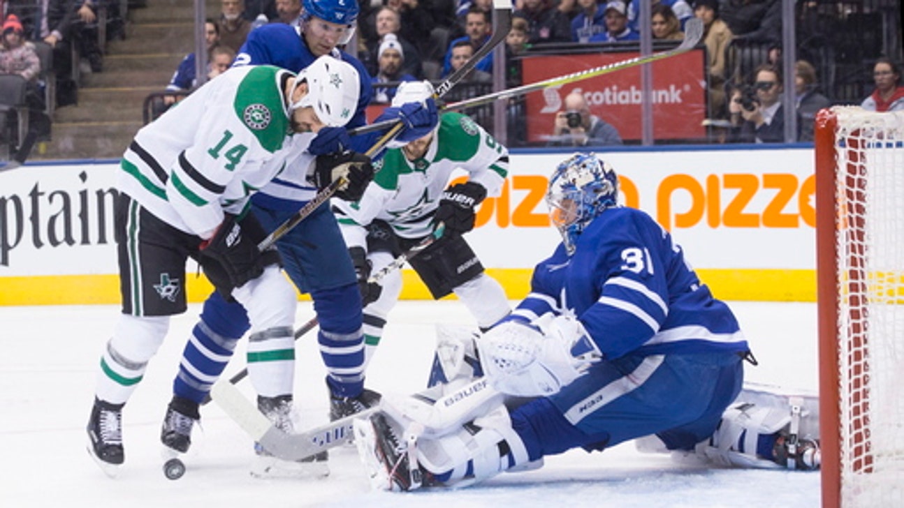 Maple Leafs rally past Stars in SO for 11th straight at home