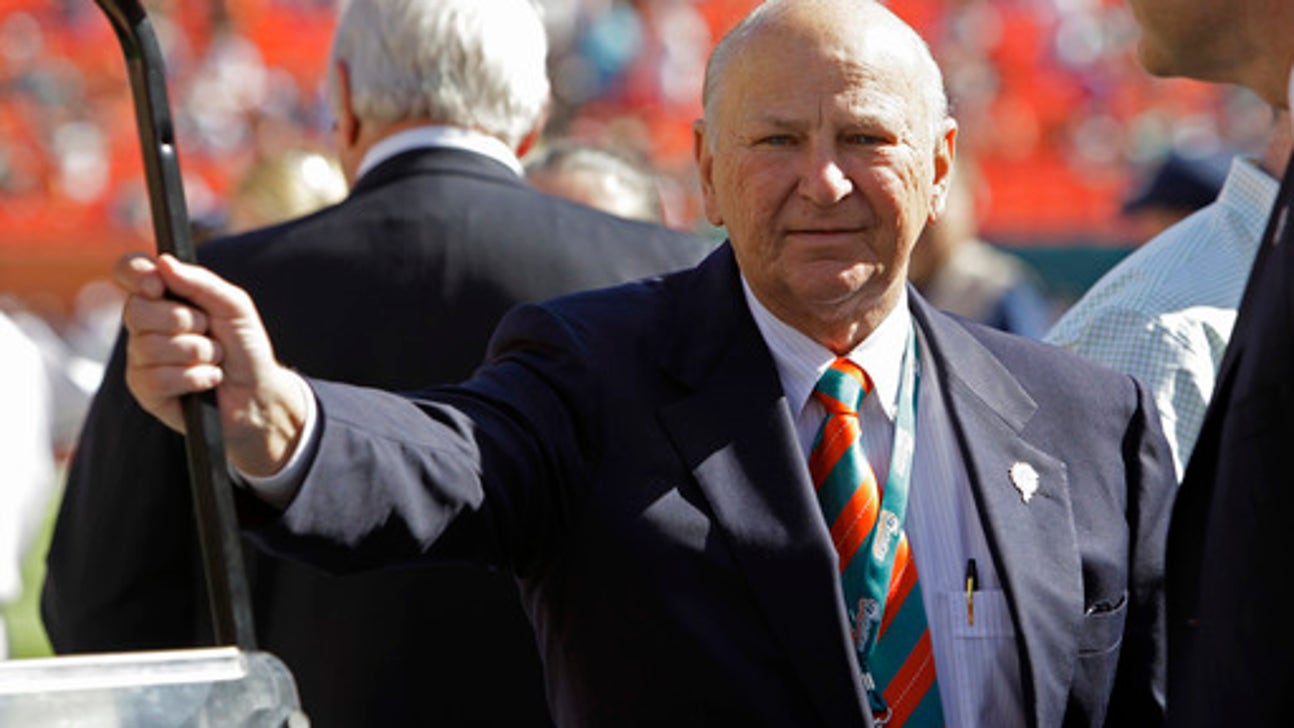 Wayne Huizenga, who built his fortune from trash, dies at 80