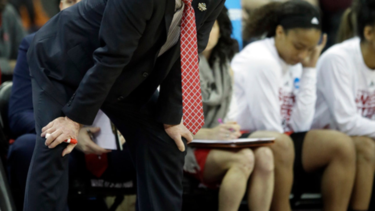 Mississippi State routs NC State 71-57 to reach Elite Eight