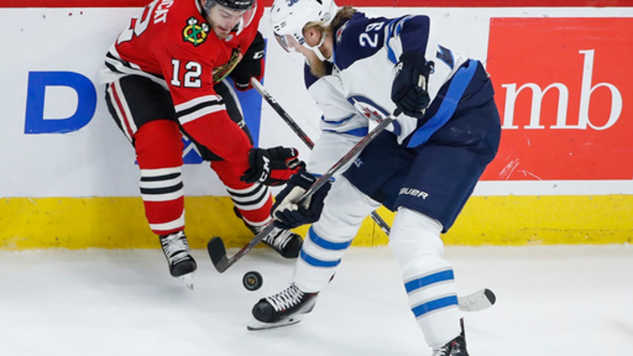 Emergency G pressed into action in Blackhawks win