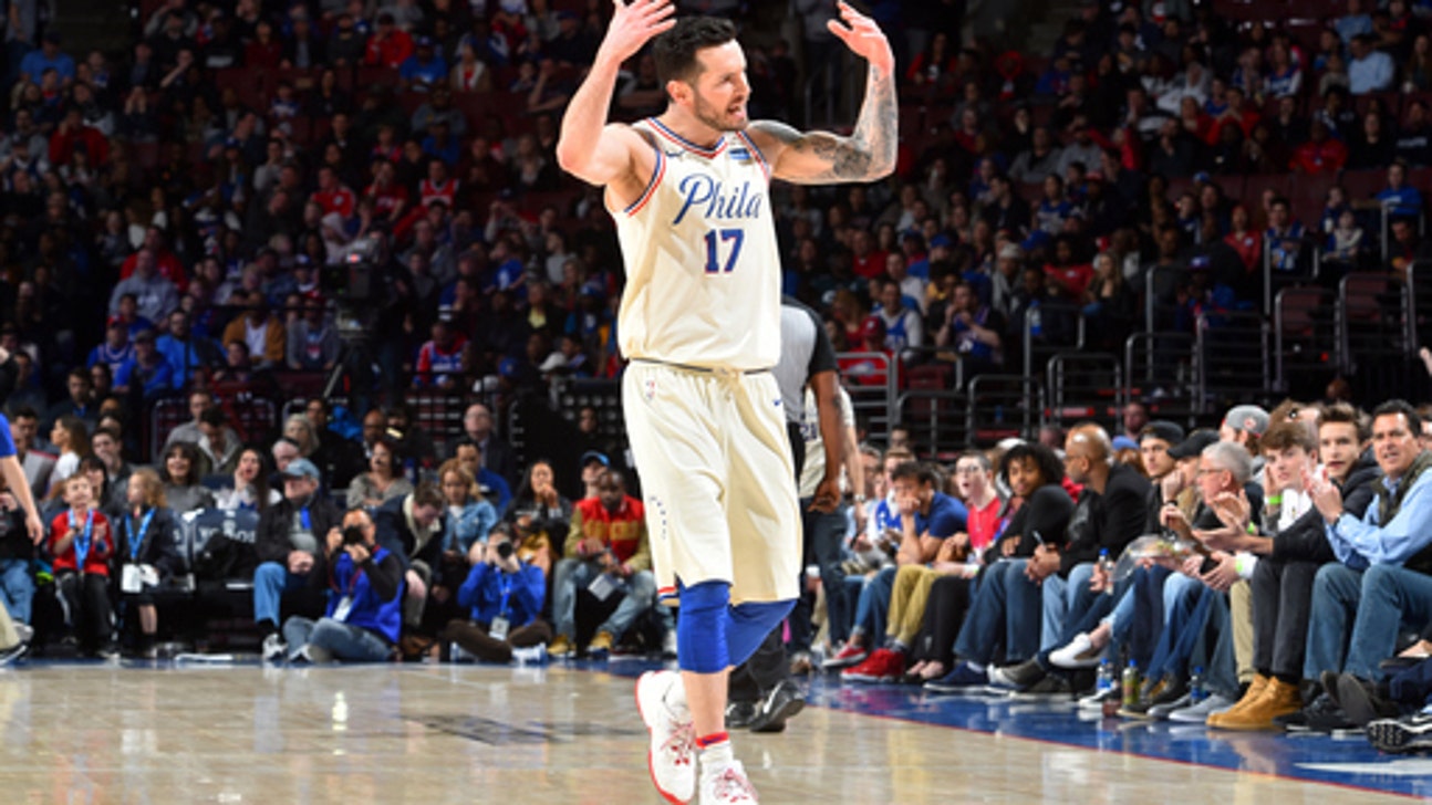 76ers rout Mavericks 109-97, win 14th in row, tie club mark