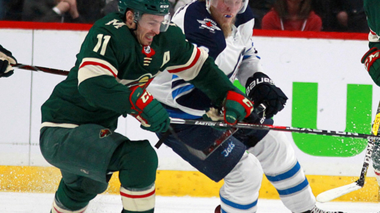 Wild lose Parise for multiple weeks to broken sternum