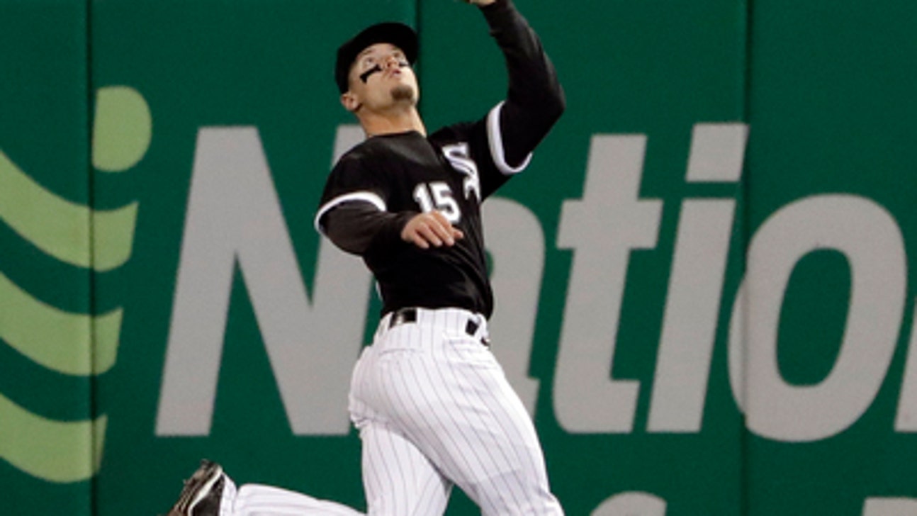 Verlander, Correa, Astros romp; Chisox pitcher passes out