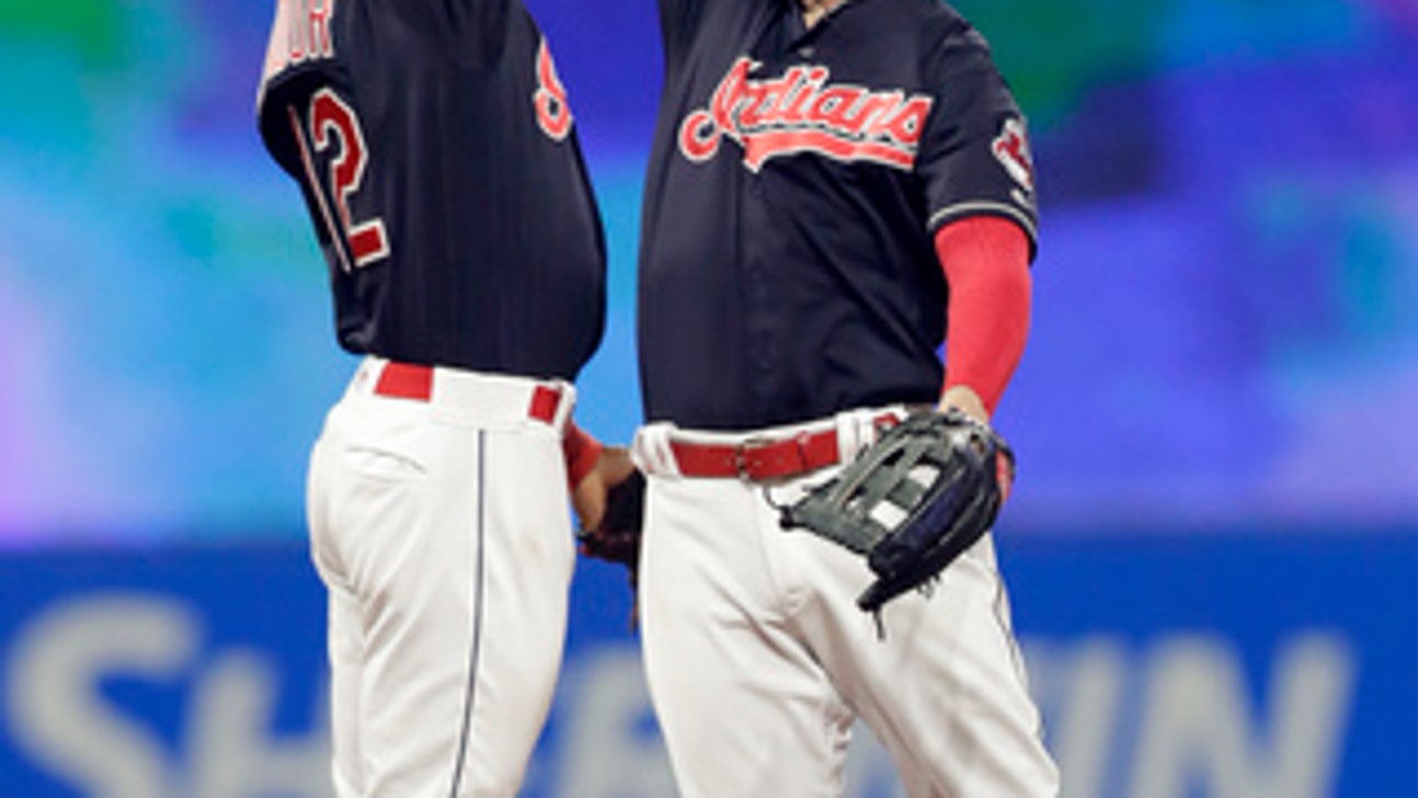 Kluber strikes out 10, Indians top Seattle 6-5 with 5 homers
