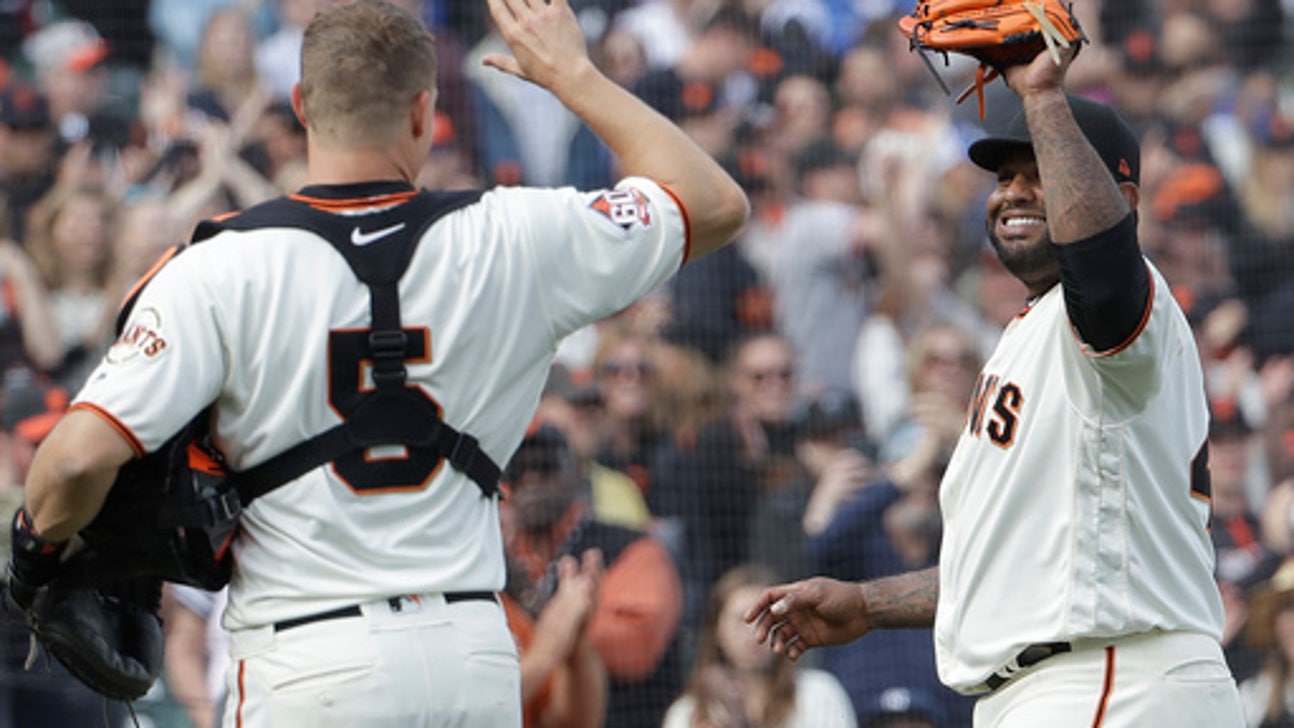 Utley, Dodgers rout Giants 15-6; Sandoval pitches in blowout