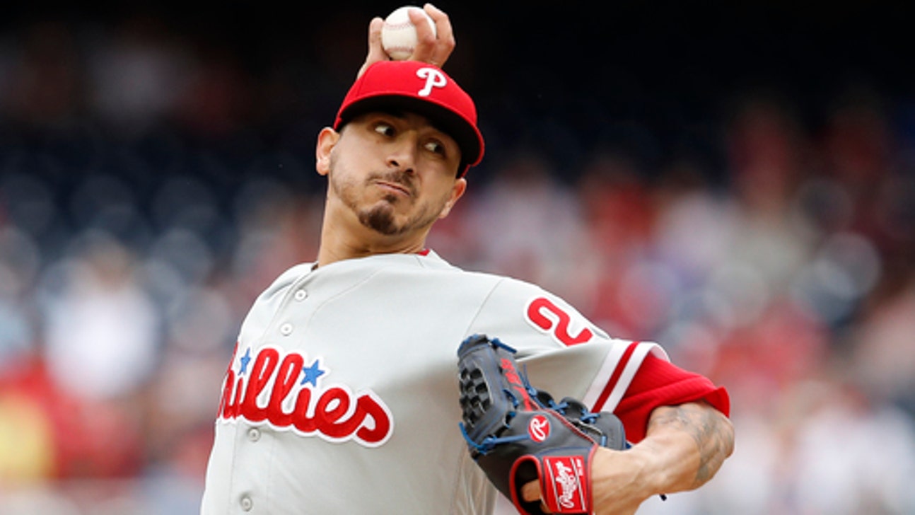 Hoskins homers, Phillies beat Nationals 3-1