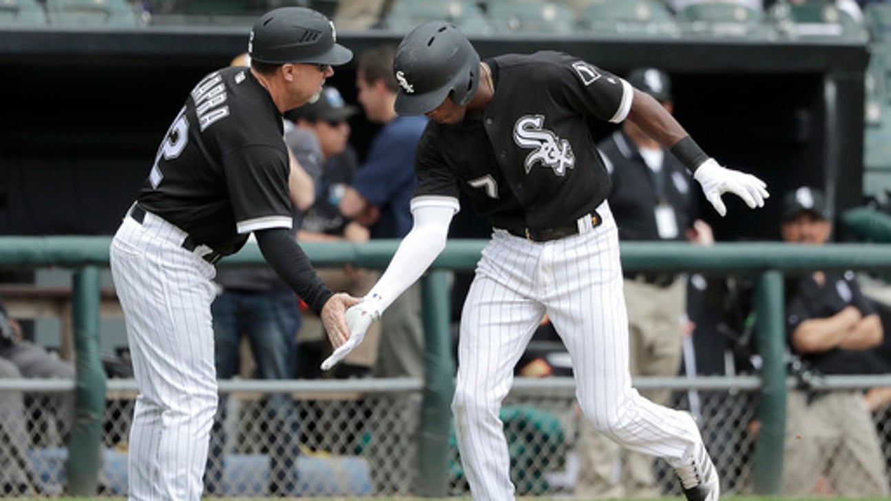 LEADING OFF: Harvey debuts for Reds, Cutch back in the Burgh