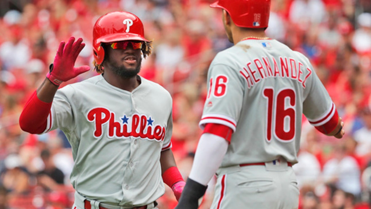 Herrera homers, Phillies beat Cardinals 7-6