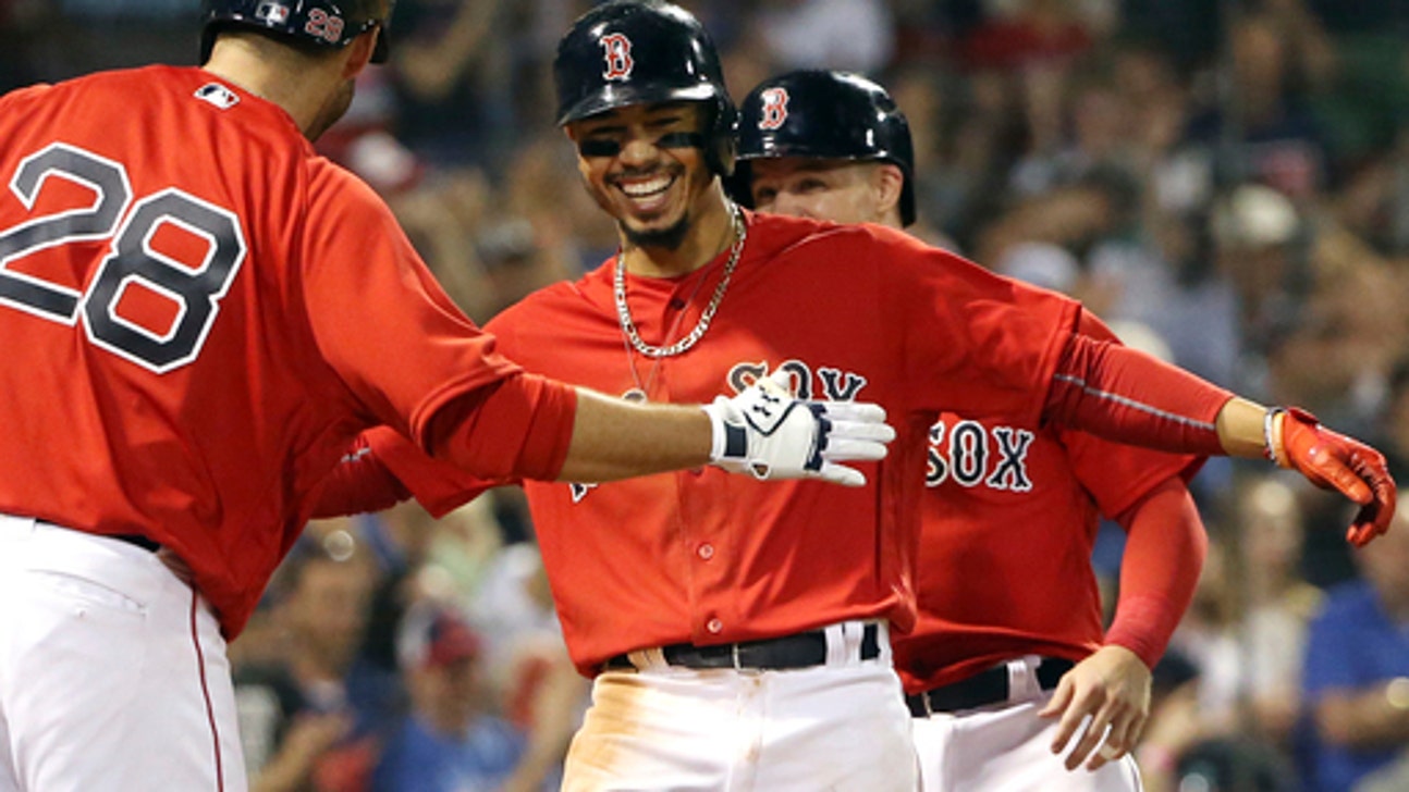 Red Sox put big-hitting Betts on DL with abdominal strain