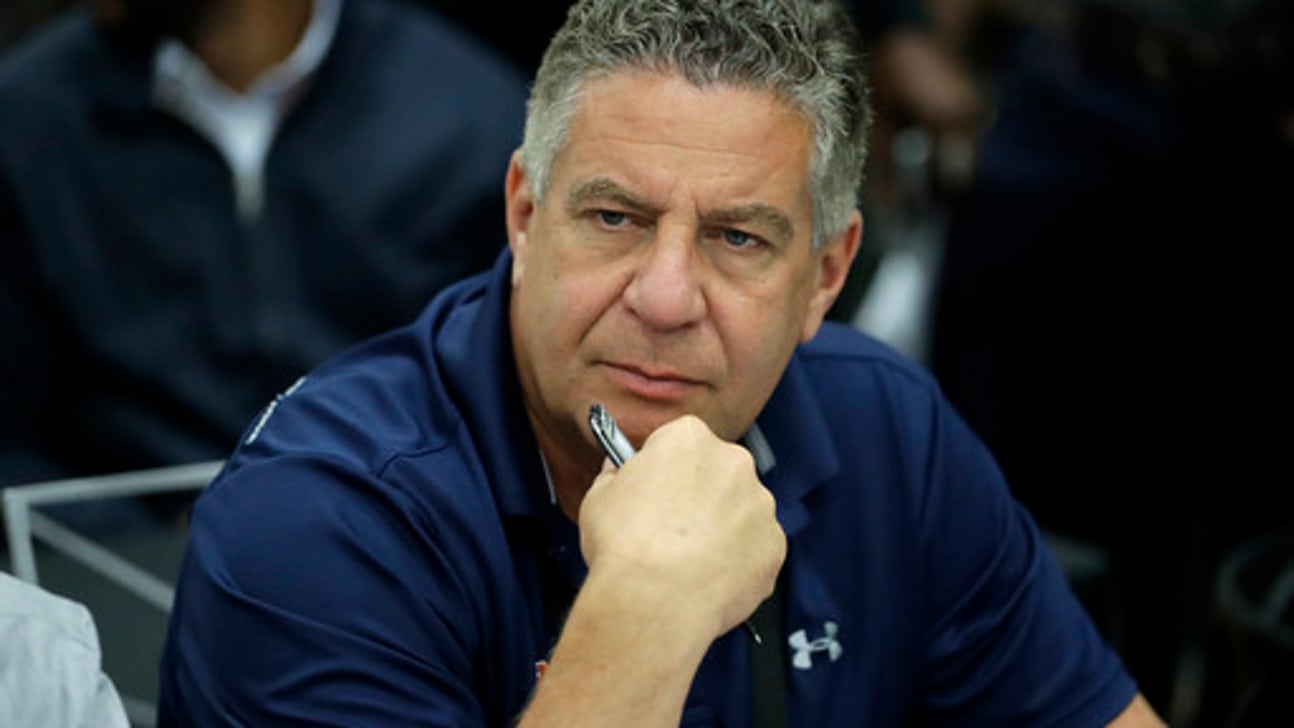 Auburn gives basketball coach Bruce Pearl 5-year extension