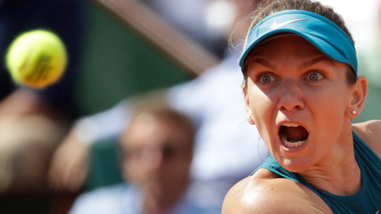 The Latest: French Open pays tribute to Maria Bueno