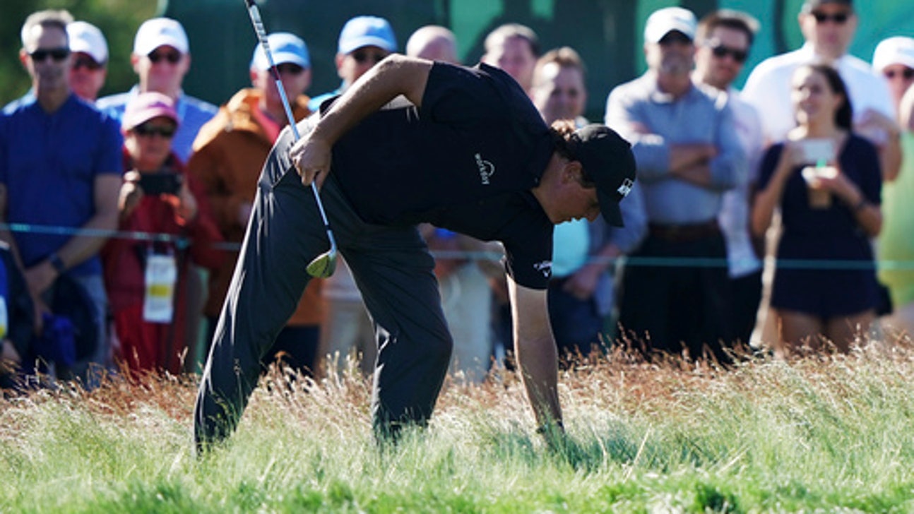 Column: Mickelson gives US Open the silent treatment