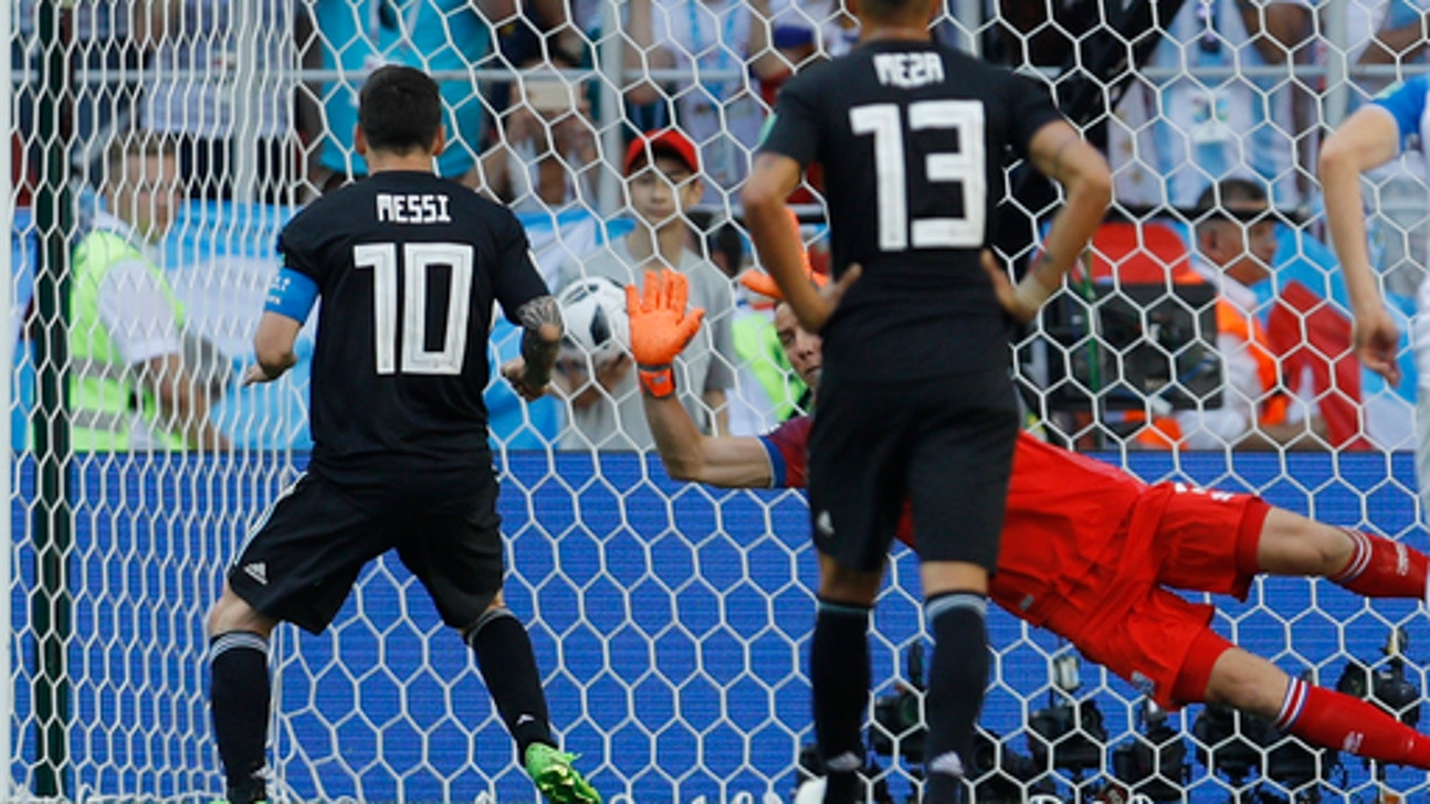 Messi misses penalty, Iceland holds Argentina to 1-1 draw
