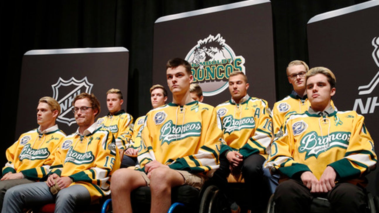 Humboldt Broncos recognized during NHL Awards