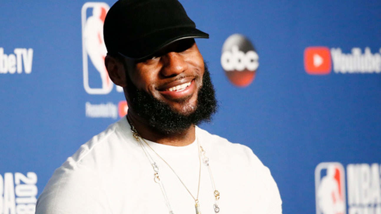 Cavs having ‘good dialogue’ with LeBron’s management team