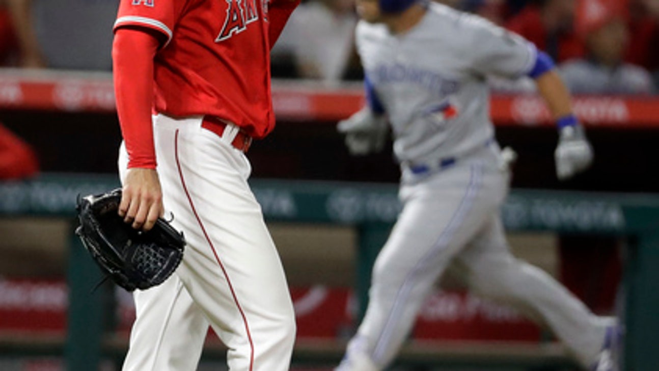 Blue Jays snap road losing streak, beat Angels 4-1